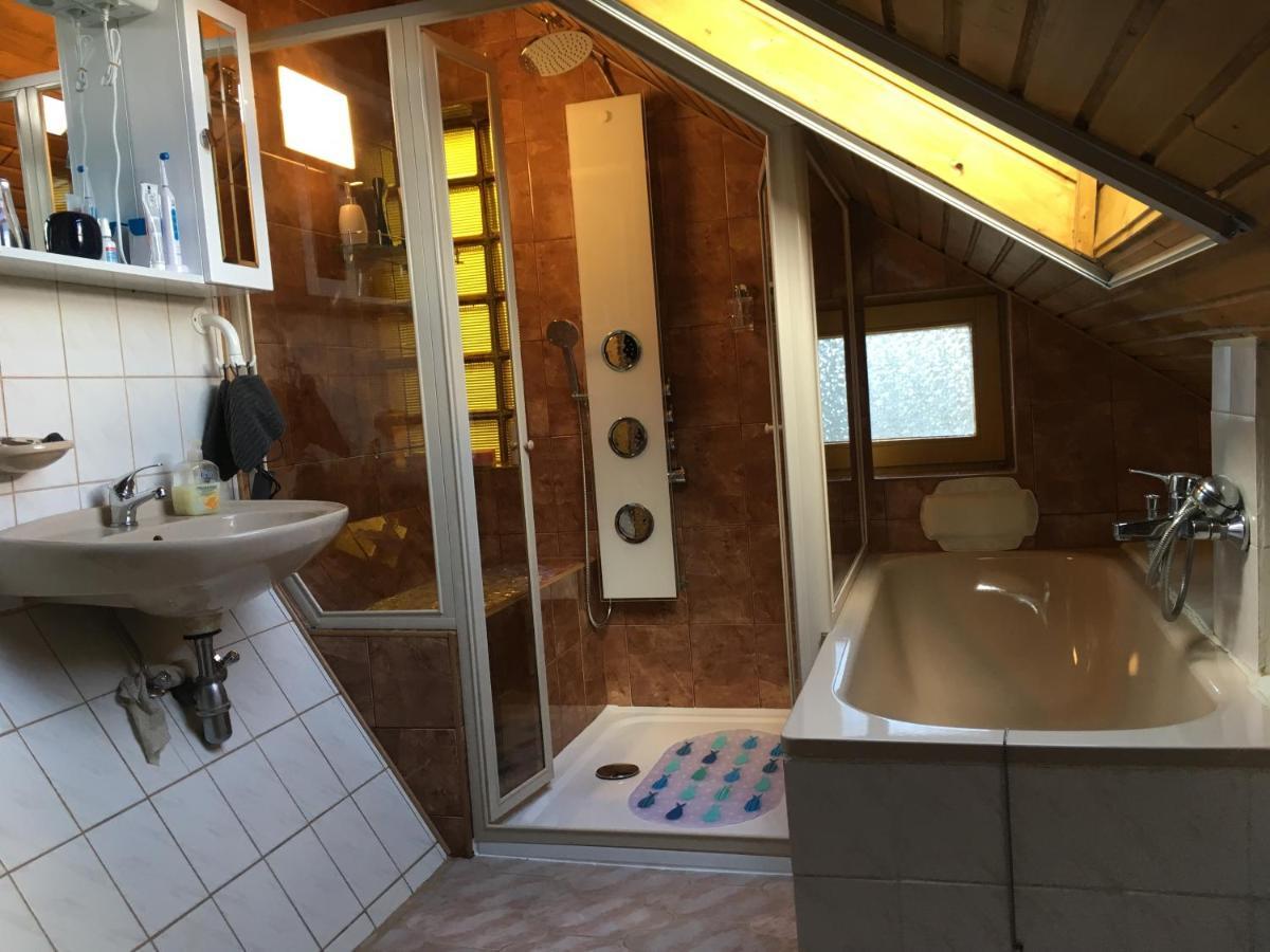 Aktiv Pihenes Apartman Révfülöp エクステリア 写真