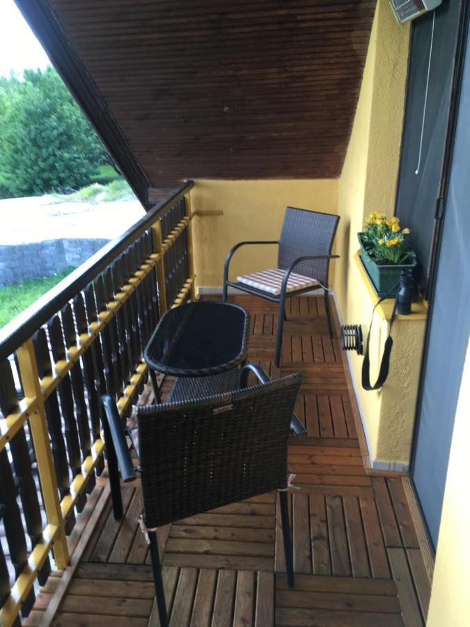 Aktiv Pihenes Apartman Révfülöp エクステリア 写真